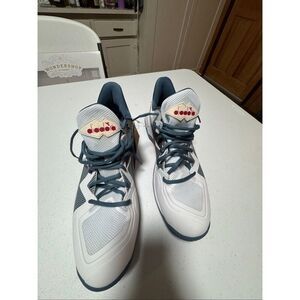 DIADORA MEN'S B.ICON 2 AG size 13 New with tags. Pickleball, tennis shoes